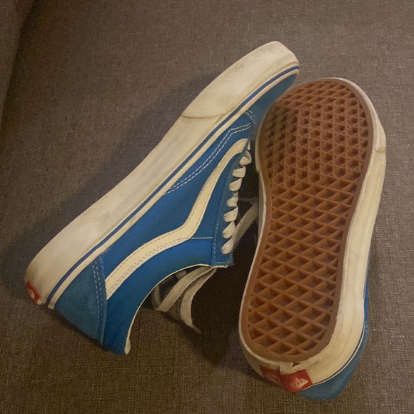 Shoes - Picture 4 of 9